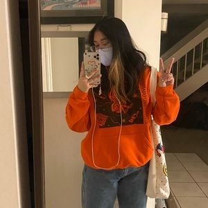 Meet your Posher, Abi